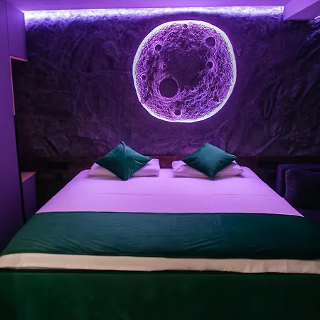 Moon شقة
