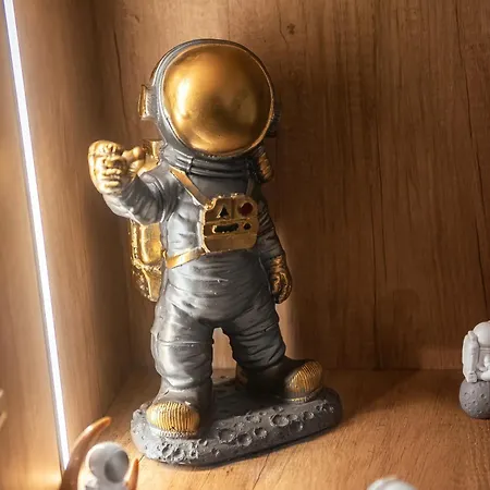 شقة Moon